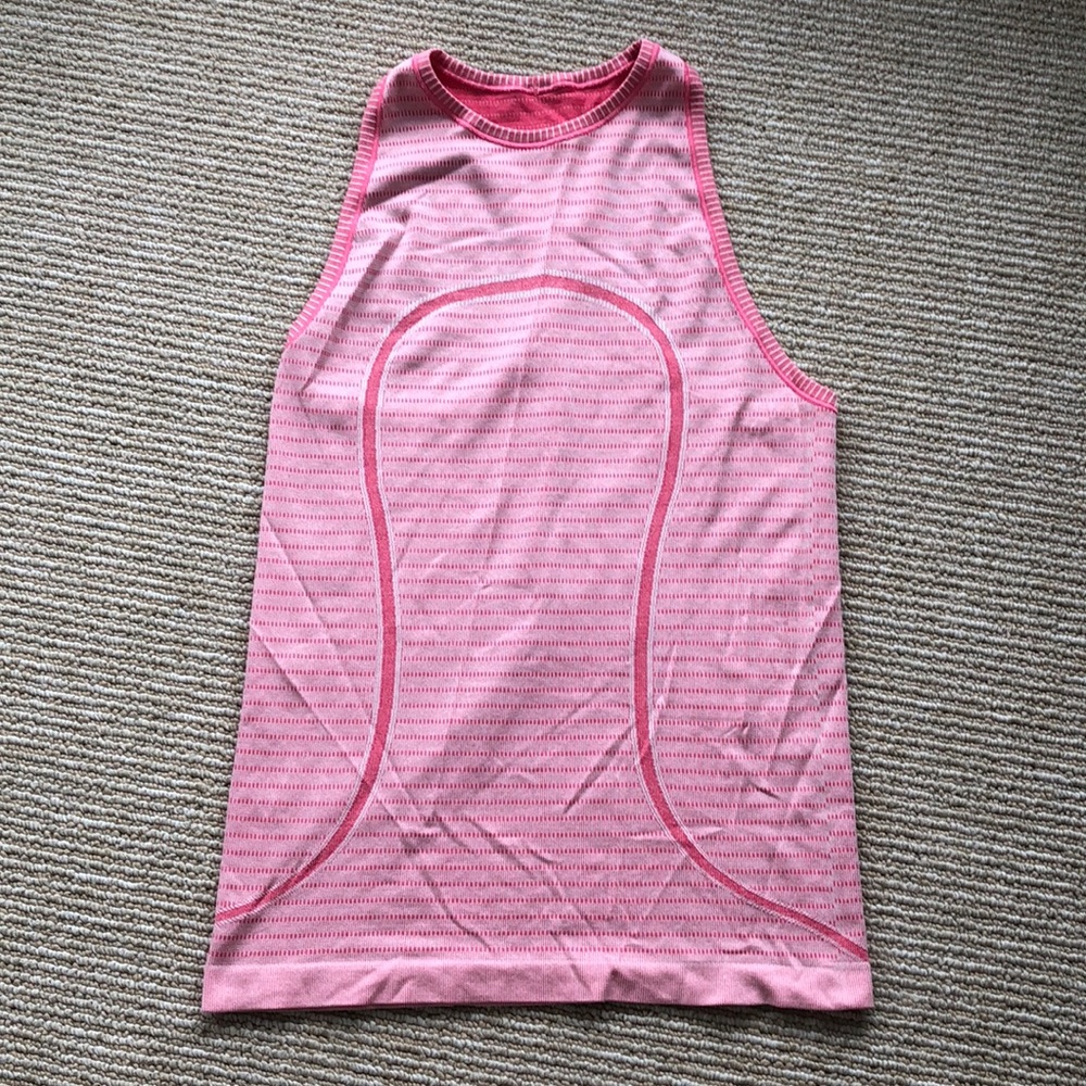 Lululemon pink workout top